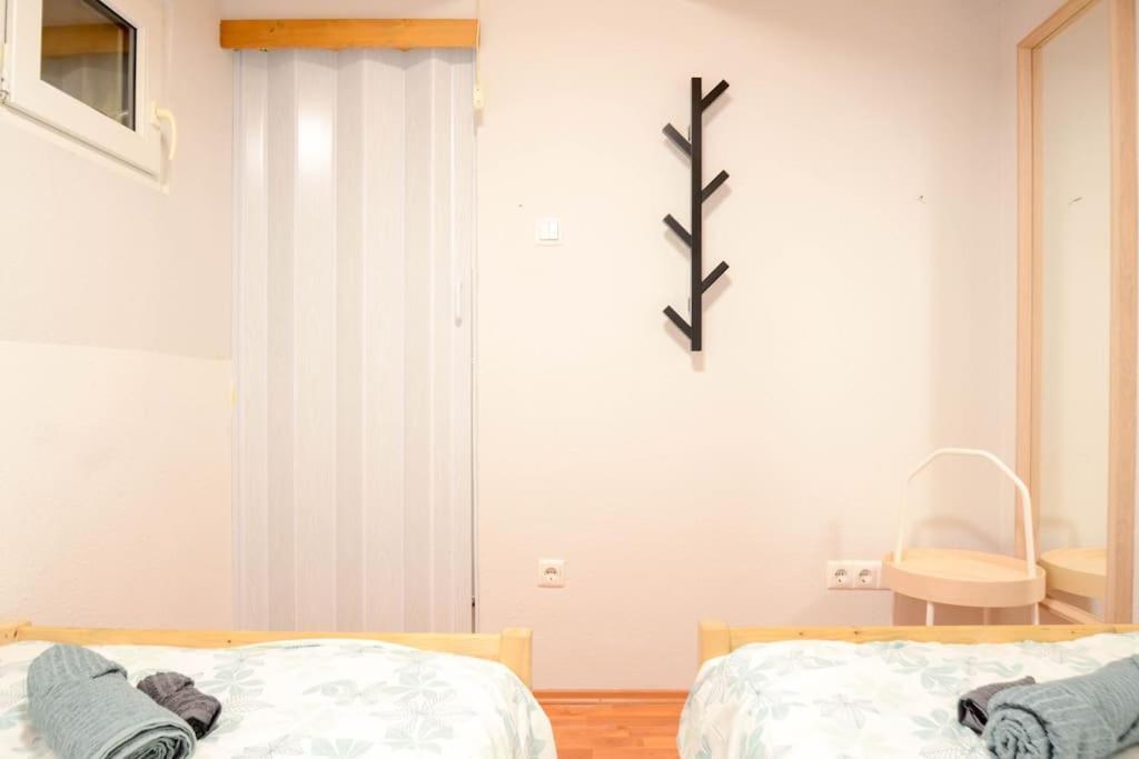 Famous Kiraly Street At Large 3Br 10Ppl @ Central Budapeste Exterior foto